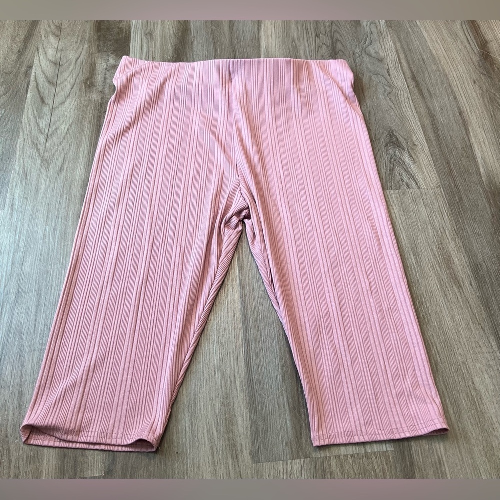 Women's New With Tags Simply Be Edited by Amber Rose Pink Ribbed Petal Pushers